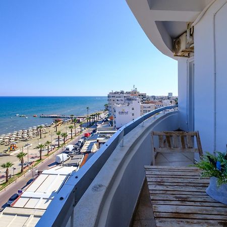 Lazuli Sea View Beachfront- Ap 61 Larnaca Exterior photo